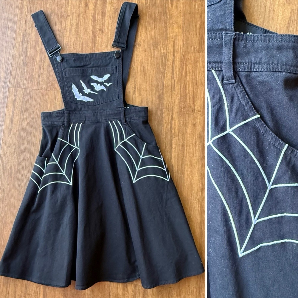 Hell Bunny Miss Muffet Pinafore Dress XS Black Spiderweb Bats Fit & Flare Overal